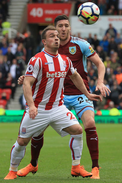 而是建立在 而是建立在